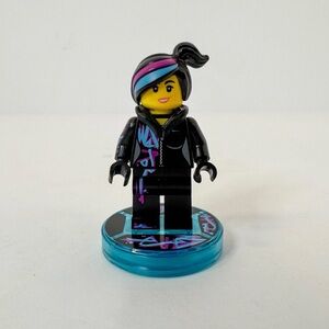 Lego Dimensions Starter Pack 71174 - Wyldstyle Minifigure tlm099 and Tag Base